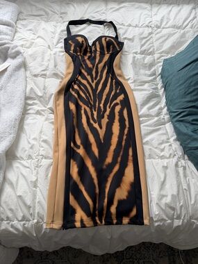 Sleeveless Tiger-Print Midi Dress in Black and Tan
